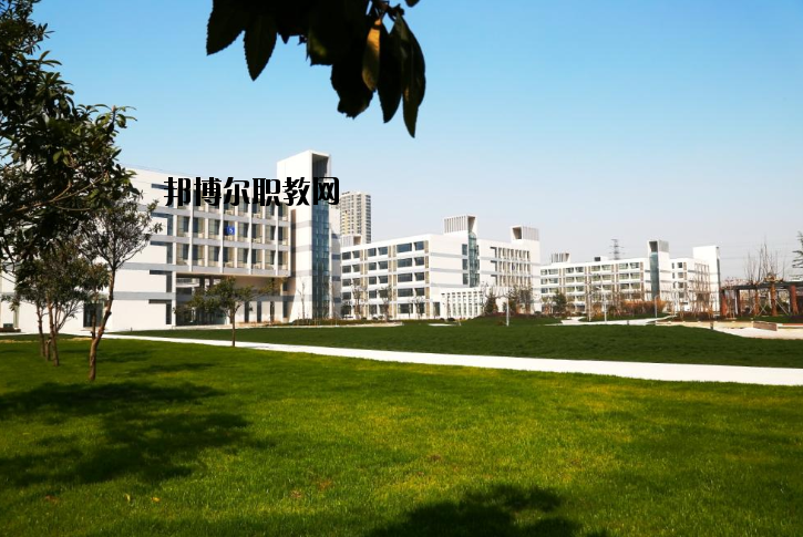 江蘇商貿(mào)職業(yè)學院怎么樣、好不好