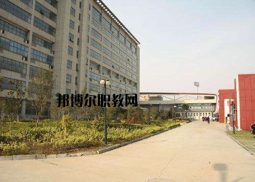 九江華東電子信息學(xué)校2020年報名條件、招生要求、招生對象 