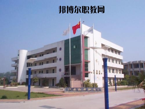 昭陽區(qū)高級職業(yè)中學(xué)2020年報名條件、招生要求、招生對象
