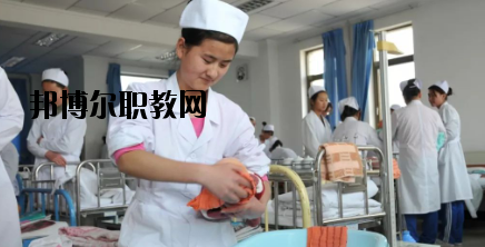 慶陽衛(wèi)生學(xué)校2020年報名條件、招生要求、招生對象
