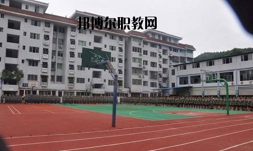南充中等專業(yè)學(xué)校2020年報(bào)名條件、招生要求、招生對(duì)象