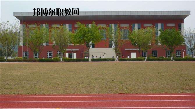 綿陽(yáng)市世紀(jì)石油工程技術(shù)學(xué)校2020年招生辦聯(lián)系電話