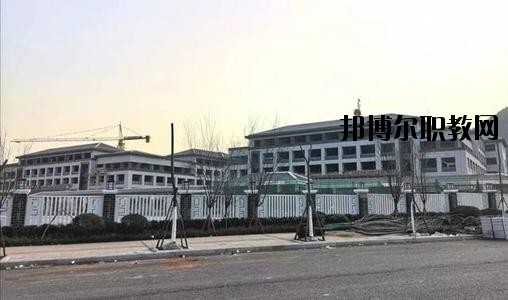 南充數控工程學校2020年招生辦聯(lián)系電話