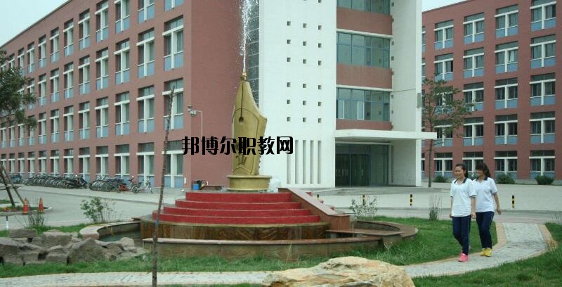 貴州銅仁玉昆中等專業(yè)學校網(wǎng)站網(wǎng)址