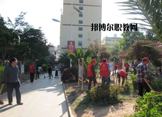 姚安縣職業(yè)高級中學怎么樣、好不好