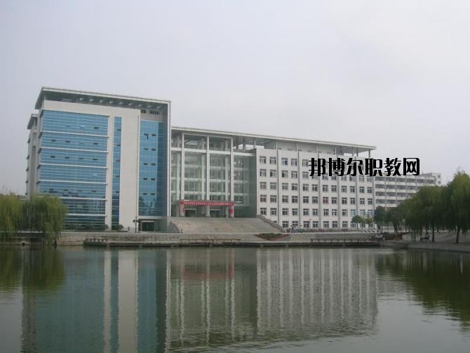 元謀縣職業(yè)高級(jí)中學(xué)2020年學(xué)費(fèi)、收費(fèi)多少