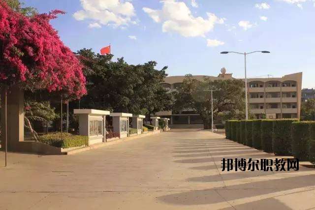 元謀縣職業(yè)高級中學(xué)2020年報(bào)名條件、招生要求、招生對象