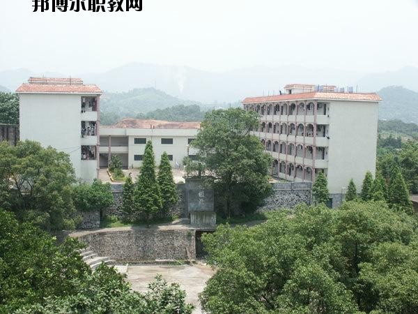 萍鄉(xiāng)電子工業(yè)學(xué)校2020年報(bào)名條件、招生要求、招生對(duì)象