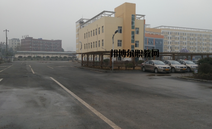 黃石第一技工學校怎么樣、好不好
