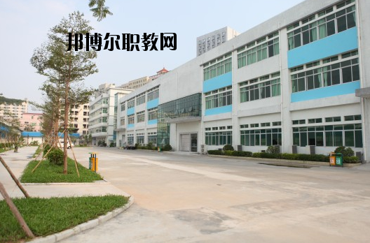 東莞機(jī)電工程學(xué)校2020年報(bào)名條件、招生要求、招生對(duì)象