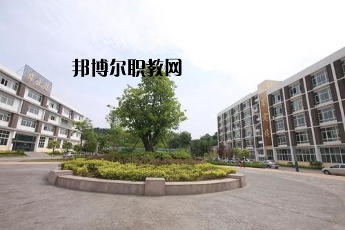 綿陽(yáng)機(jī)電工程學(xué)校2020年招生辦聯(lián)系電話(huà)