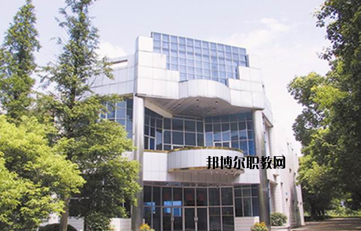 江西民政學(xué)校2020年報名條件、招生要求、招生對象