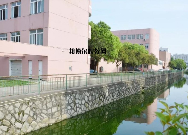 椒江第二職業(yè)技術(shù)學(xué)校怎么樣、好不好