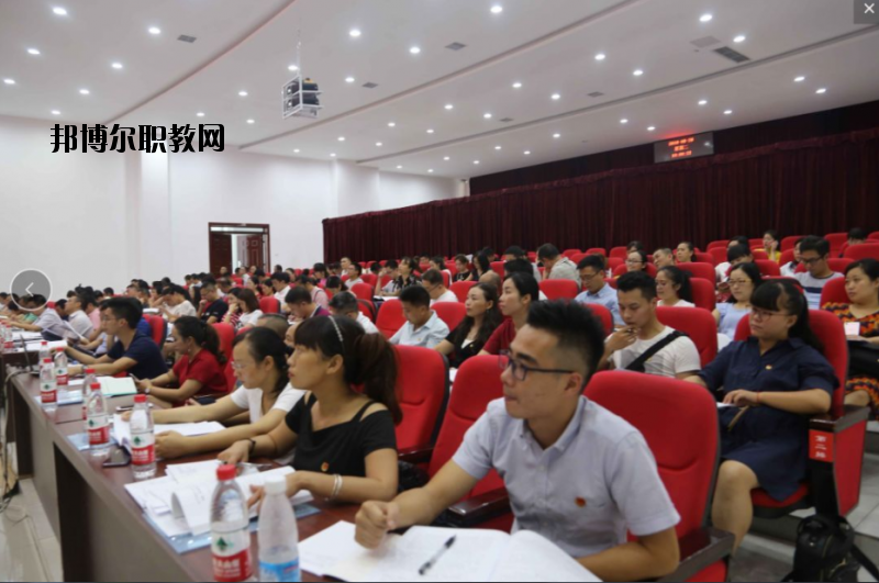 資陽(yáng)市樂(lè)至機(jī)電職業(yè)技術(shù)學(xué)校地址在哪里