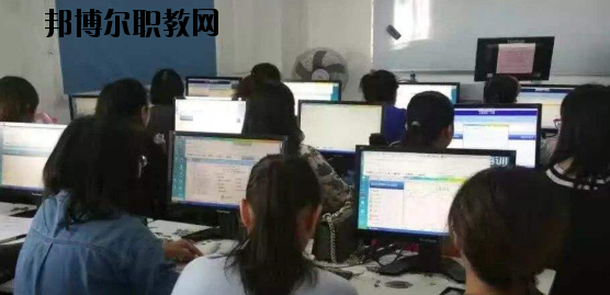 梧州機(jī)電技工學(xué)校2020年報(bào)名條件、招生要求、招生對(duì)象 