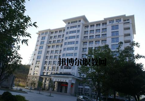 云浮技工學(xué)校2020年報(bào)名條件、招生要求、招生對(duì)象