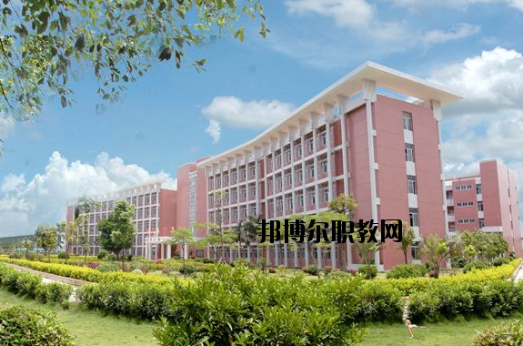 惠來技工學校2020年報名條件、招生要求、招生對象