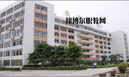 肇慶工業(yè)貿(mào)易學校怎么樣、好不好