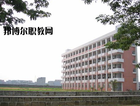 揭陽技工學校2020年報名條件、招生要求、招生對象