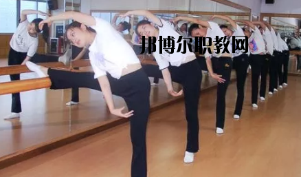 武威遠(yuǎn)博技工學(xué)校2020年學(xué)費、收費多少