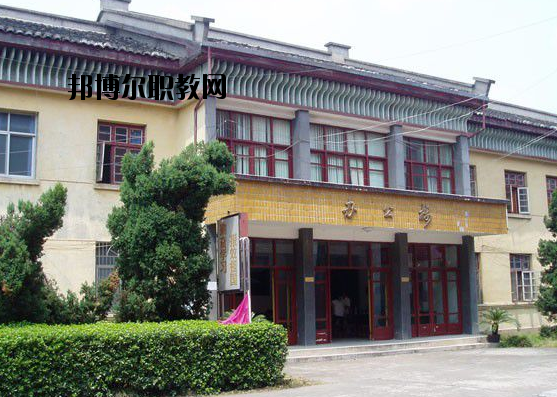 江西撫州創(chuàng)新學(xué)校怎么樣、好不好