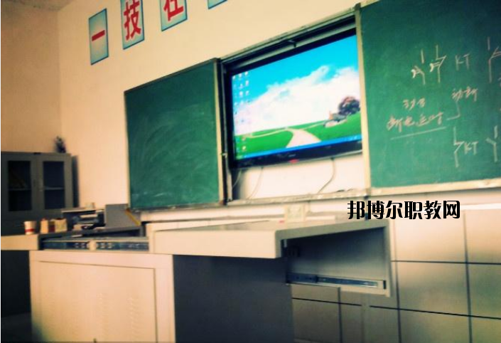 四川省隆昌縣城關(guān)職業(yè)中學(xué)2020年報名條件、招生要求、招生對象