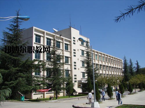 清鎮(zhèn)市衛(wèi)生職業(yè)技術(shù)學(xué)校2020年報(bào)名條件、招生要求、招生對象