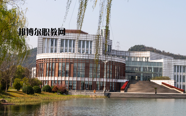 蘇州經(jīng)貿(mào)職業(yè)技術(shù)學(xué)院怎么樣、好不好
