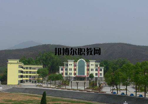 萍鄉(xiāng)武功山中等專(zhuān)業(yè)學(xué)校2020年報(bào)名條件、招生要求、招生對(duì)象