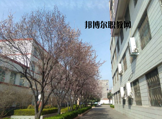 河南平頂山外國(guó)語(yǔ)學(xué)校怎么樣、好不好
