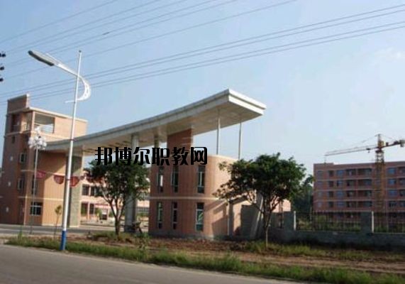 四川省開(kāi)江縣職業(yè)中學(xué)2020年有哪些專(zhuān)業(yè)