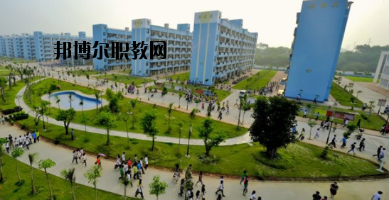 北部灣職業(yè)技術學校2020年報名條件、招生要求、招生對象