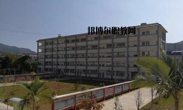 西盟縣職業(yè)高級(jí)中學(xué)2020年報(bào)名條件、招要求、招生對(duì)象