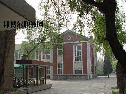 井岡山鐵道職業(yè)技術學校怎么樣、好不好