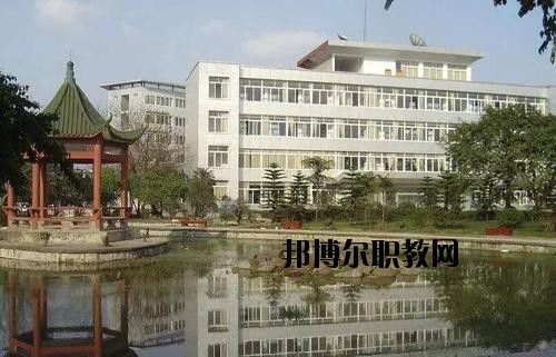 宜賓商業(yè)職業(yè)中等專業(yè)學校2020年報名條件、招生要求、招生對象