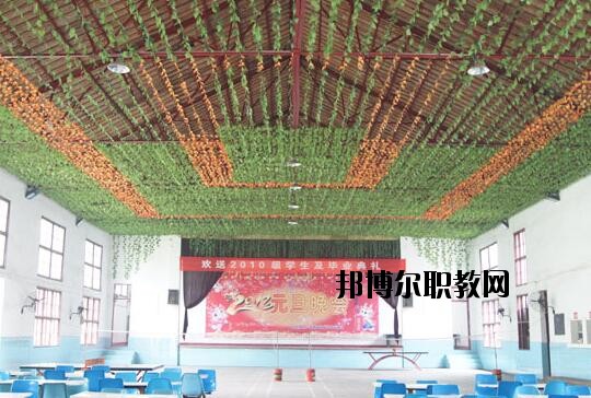 孝感第二技工學(xué)校2020年報名條件、招生要求、招生對象