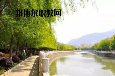 華坪縣職業(yè)高級中學(xué)2020年報名條件、招生要求、招生對象