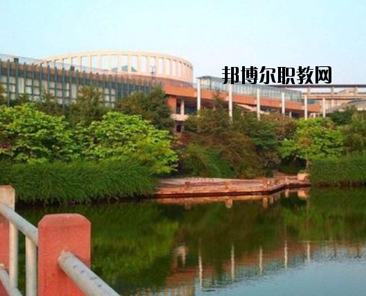 宜昌體育運(yùn)動(dòng)學(xué)校2020年報(bào)名條件、招生要求、招生對象