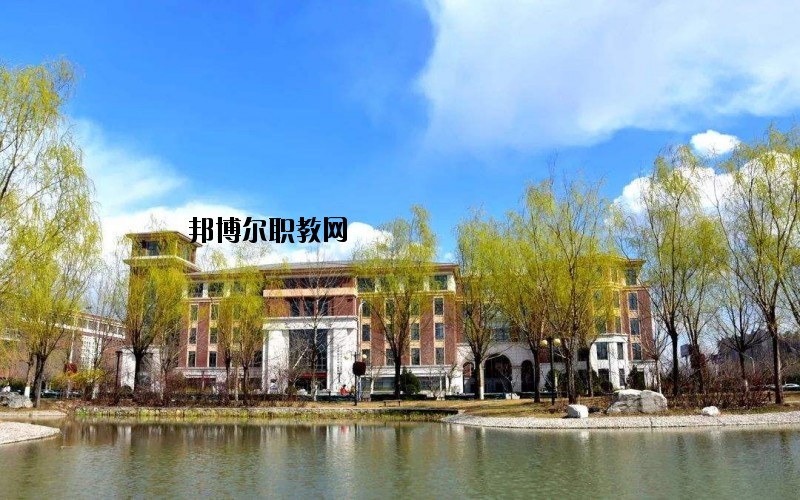 京山衛(wèi)生學(xué)校2020年報(bào)名條件、招生要求、招生對(duì)象
