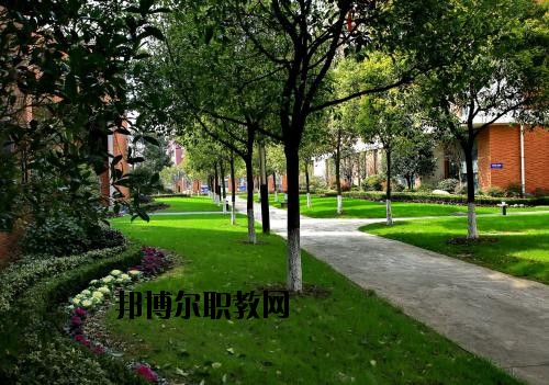 京山衛(wèi)生學(xué)校怎么樣、好不好