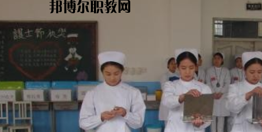 石家莊華醫(yī)醫(yī)學(xué)中等專業(yè)學(xué)校2020年報(bào)名條件、招生要求、招生對(duì)象
