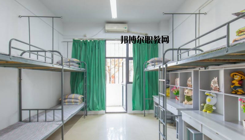 遠安職業(yè)教育中心學(xué)校2020年宿舍條件
