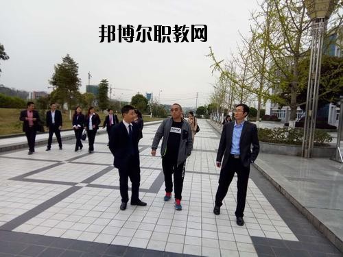 南充應(yīng)用技術(shù)職業(yè)學(xué)校2020年報名條件、招生要求、招生對象