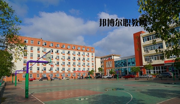 安徽建工技師學(xué)院2020年報(bào)名條件、招生要求、招生對象 
