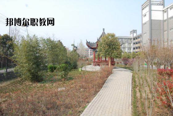 許昌工商管理學(xué)校2021年報名條件、招生要求、招生對象