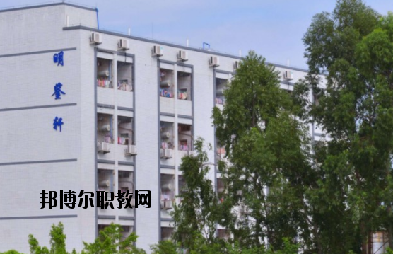 廣東高新技術(shù)技工學(xué)校2020年報(bào)名條件、招生要求、招生對(duì)象