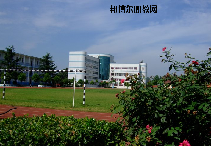 南陽(yáng)建筑工程學(xué)校2021年報(bào)名條件、招生要求、招生對(duì)象