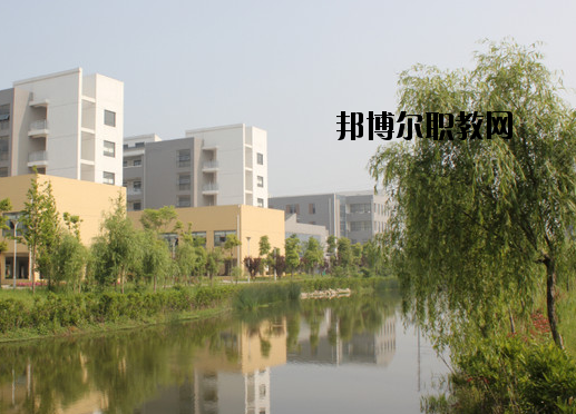 蕪湖師范學(xué)校2020年報(bào)名條件、招生要求、招生對(duì)象