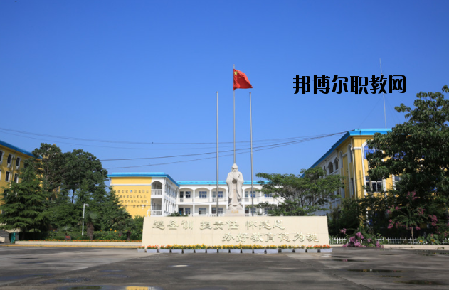 鄭州外資企業(yè)管理中等專業(yè)學(xué)校2021年報(bào)名條件、招生要求、招生對(duì)象