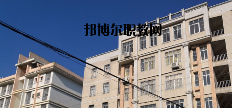 梧州服裝職業(yè)技術(shù)學(xué)校2020年報(bào)名條件、招生要求、招生對(duì)象 